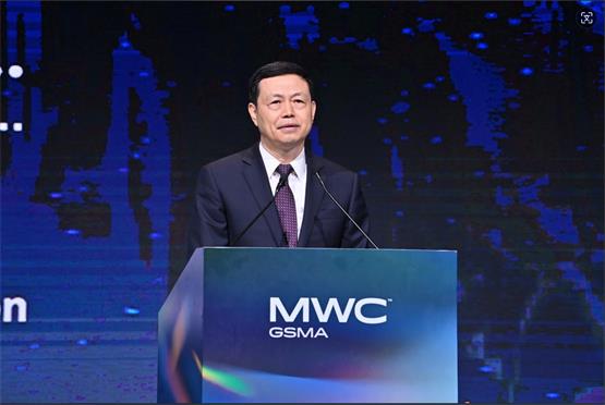 中国移动通信集团有限公司党组书记、董事长杨杰：大力推动“AI+”等行动计划，为新质生产力贡献更强移动力量