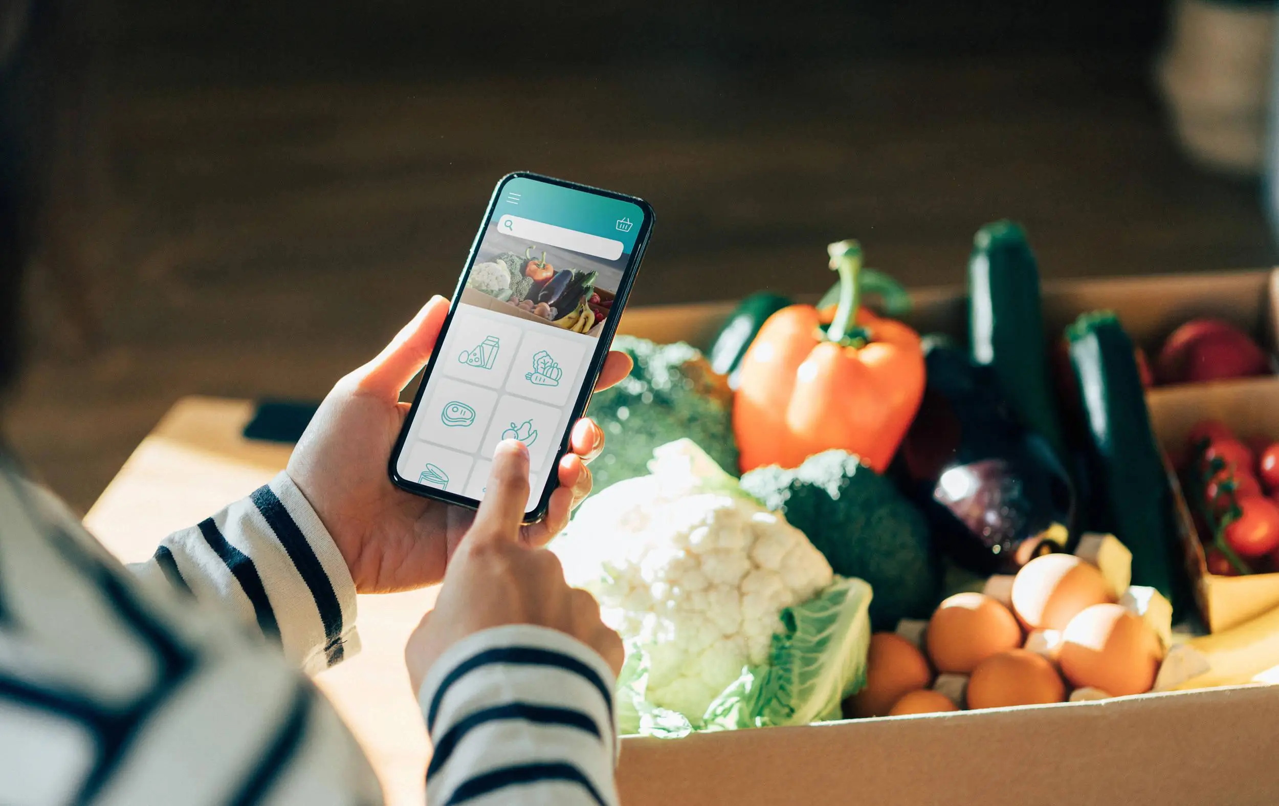 本地生活的“铁王座”,大厂抢疯了